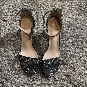 Allegra K Black Patterned Heels